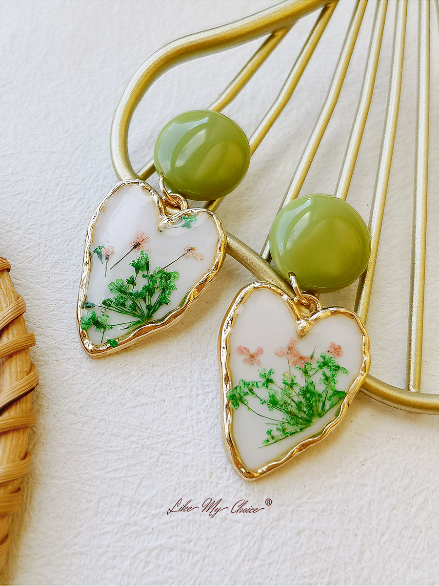 Pressed Flower Earrings - Queen Anne's Lace Flowers