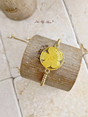 Yellow Epoxy Embossed Round Bracelet