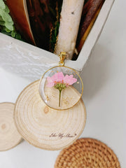 Blushing Daisy Resin Floral Necklace