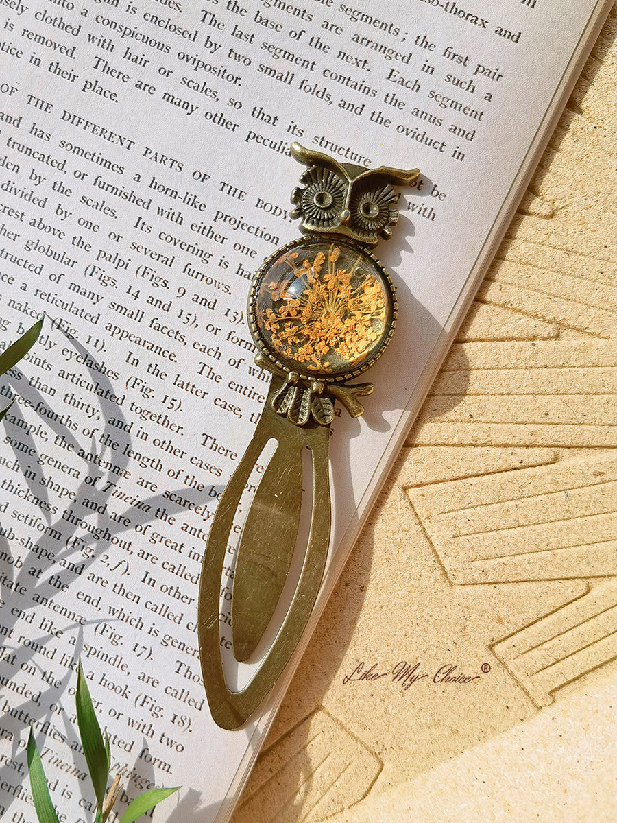 Queen Anne Lace Floral Owl Bronze Bookmark