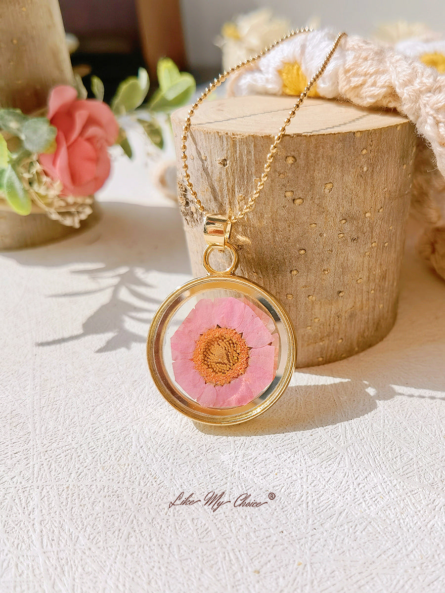 Unique Botanical Daisy Dried Flower Necklace