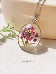 Resin Pendant Necklace With Scottish Heather Dried Flowers