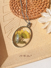 Resin Pendant Necklace With  Yellow Cosmos Dried Flowers