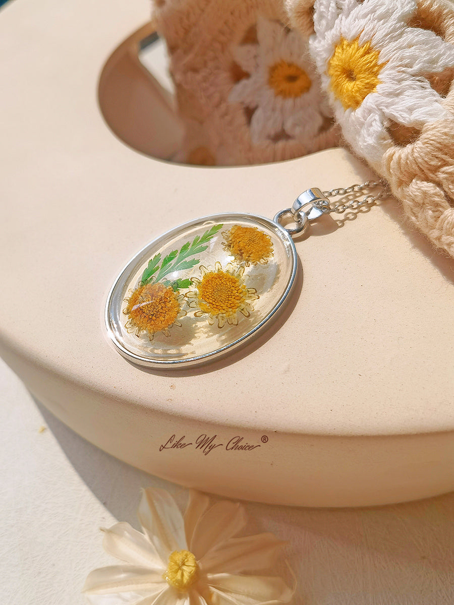 Resin Pendant Necklace With Eternal Sunflower Dried Flowers