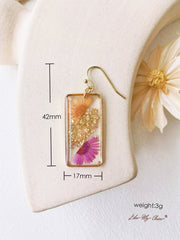 Daisy Gold Leaf Dried Flower Earrings