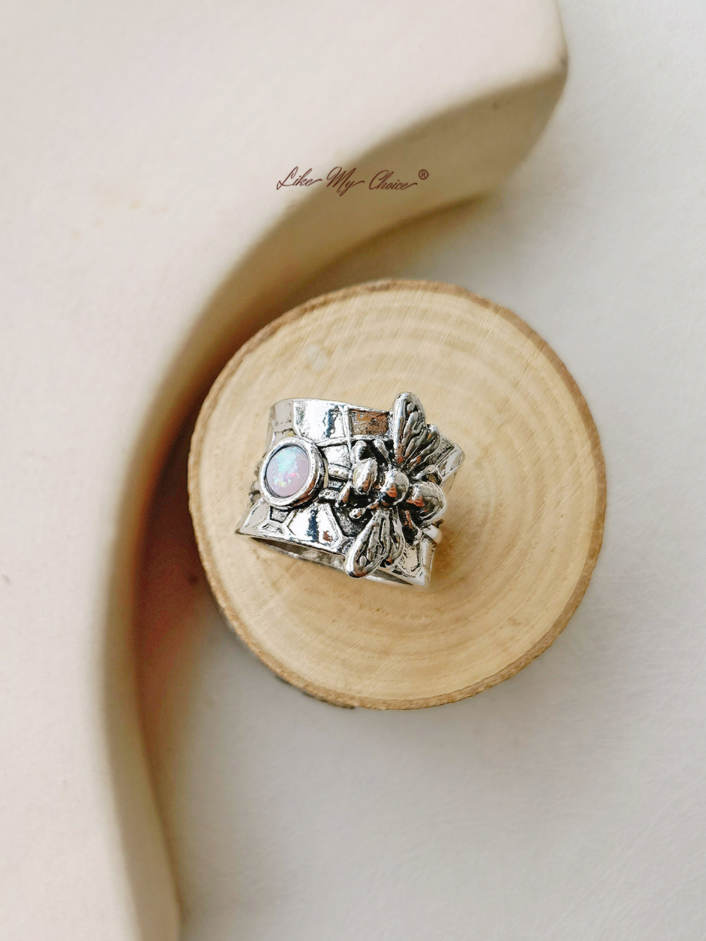 Water Wave Pattern Bee Protein Stone Boho Ring