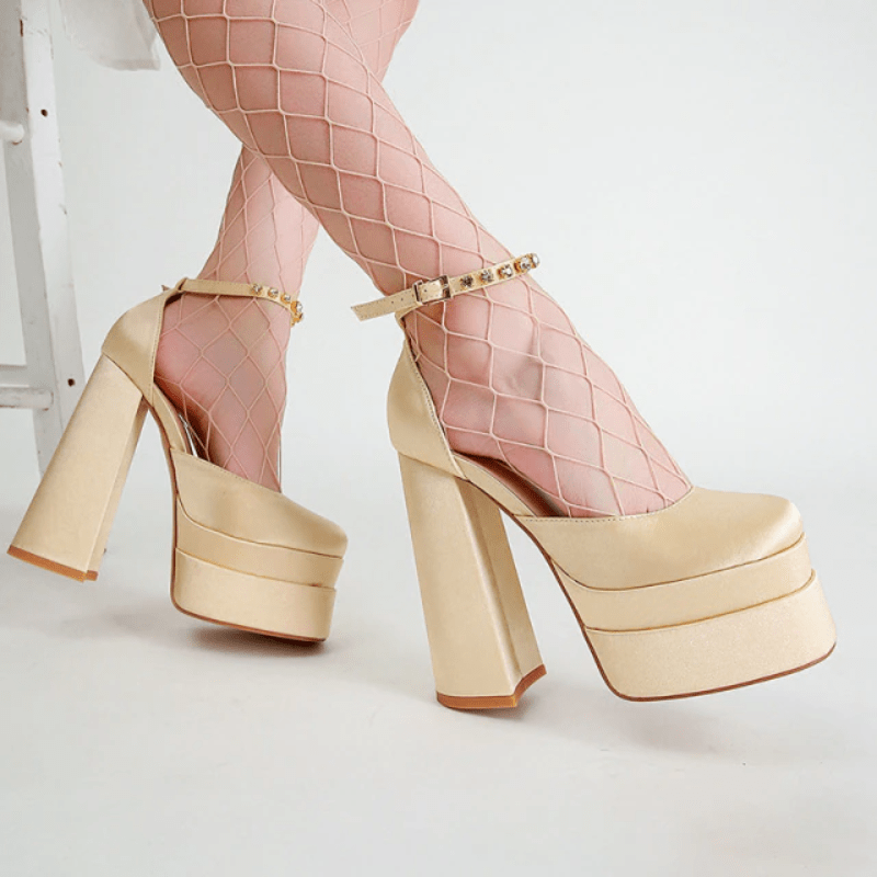 Elanora Platform Heels