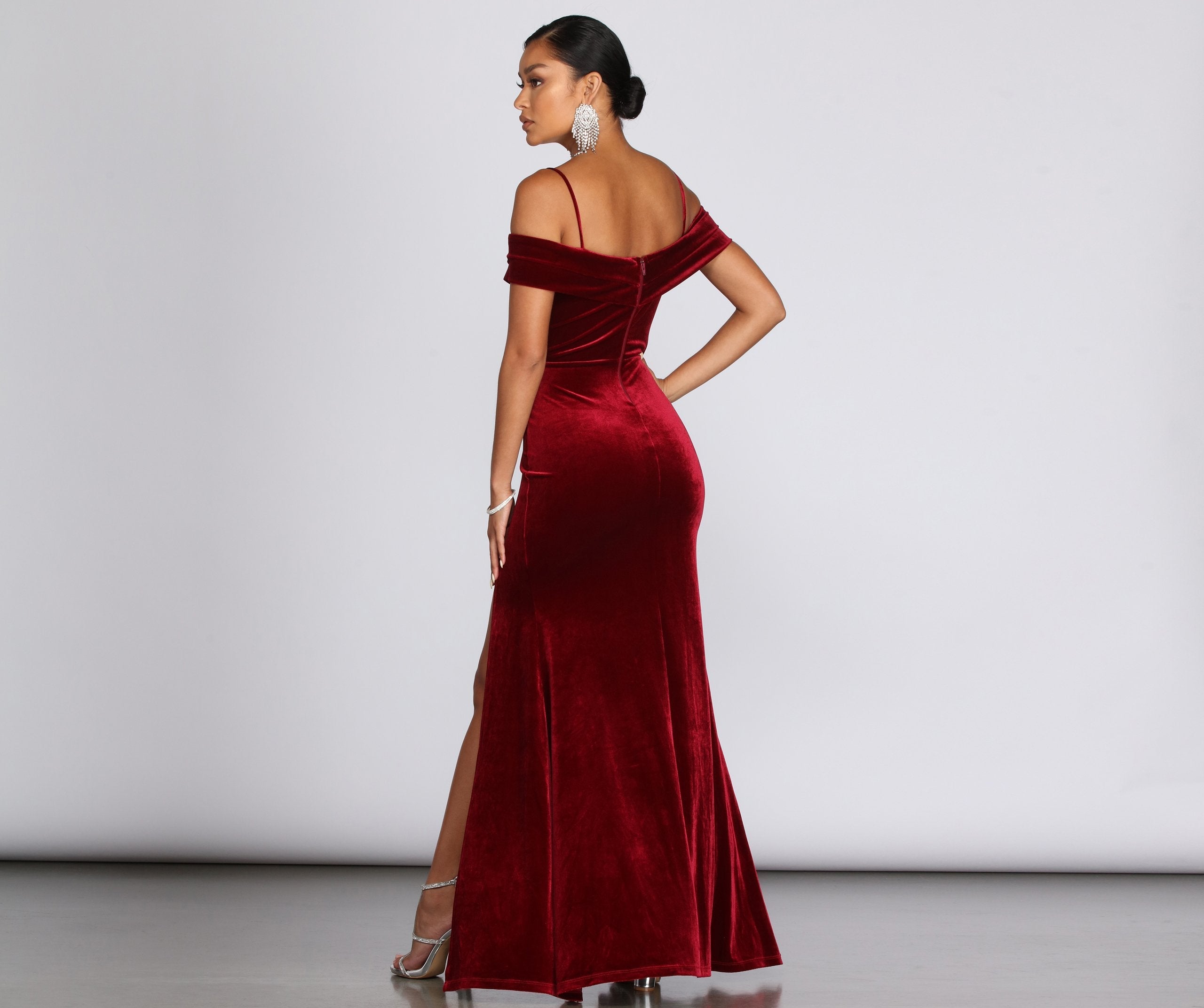 Christiana Velvet Formal Dress - Lady Occasions