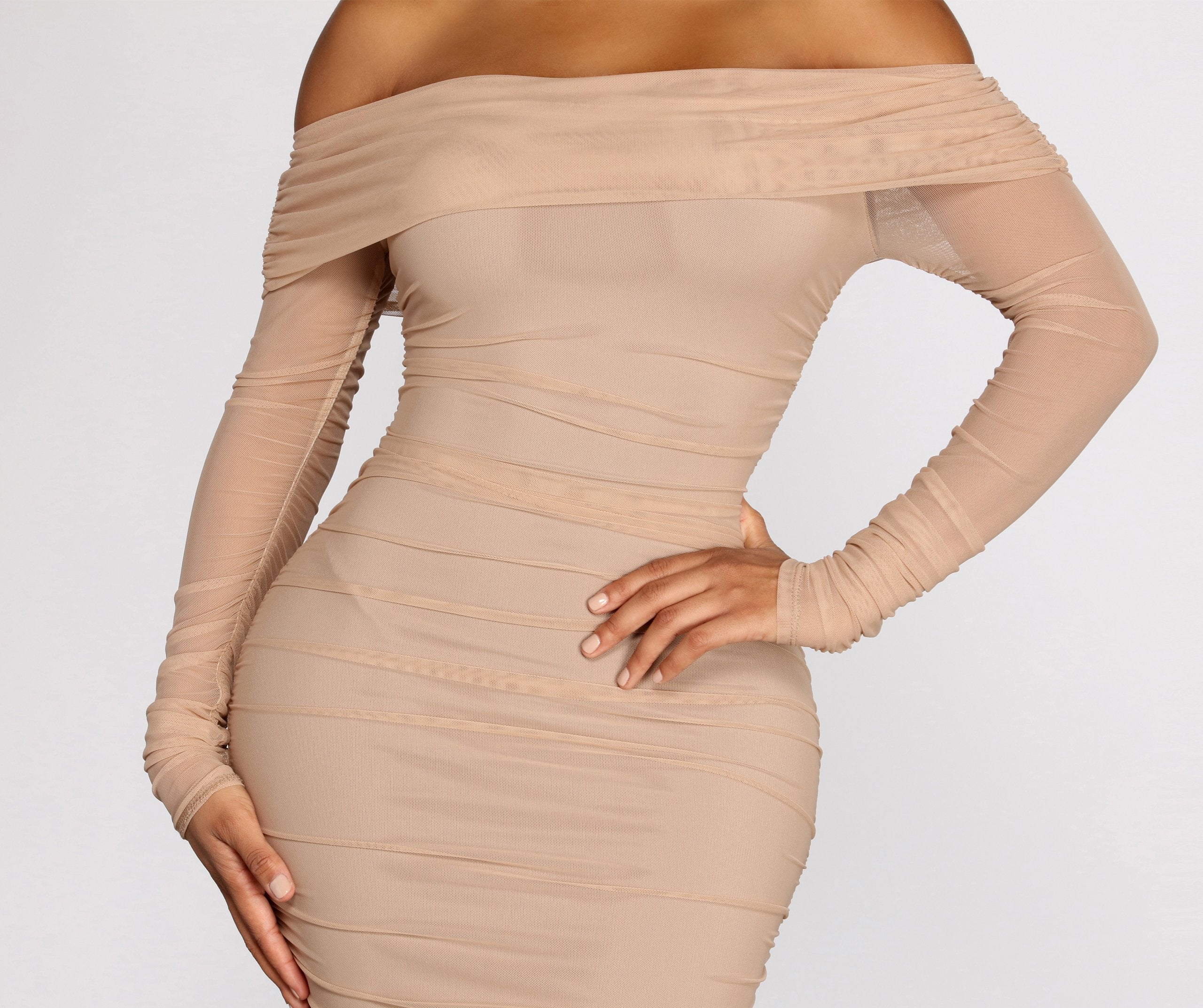 Hourglass Off Shoulder Ruched Midi Dress - Lady Occasions