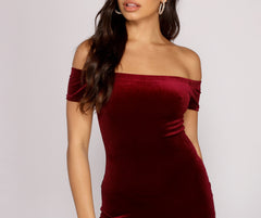 Velvet Luxe Bodycon Midi Dress - Lady Occasions