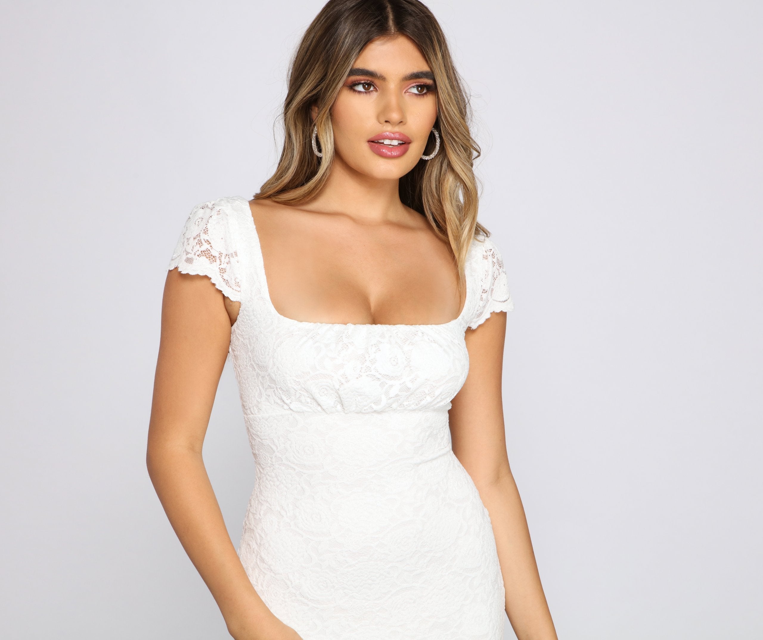 Weekend Getaway Scalloped Lace Mini Dress - Lady Occasions