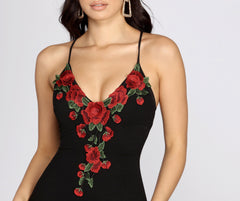 Rose Embroidered Bodycon Dress - Lady Occasions