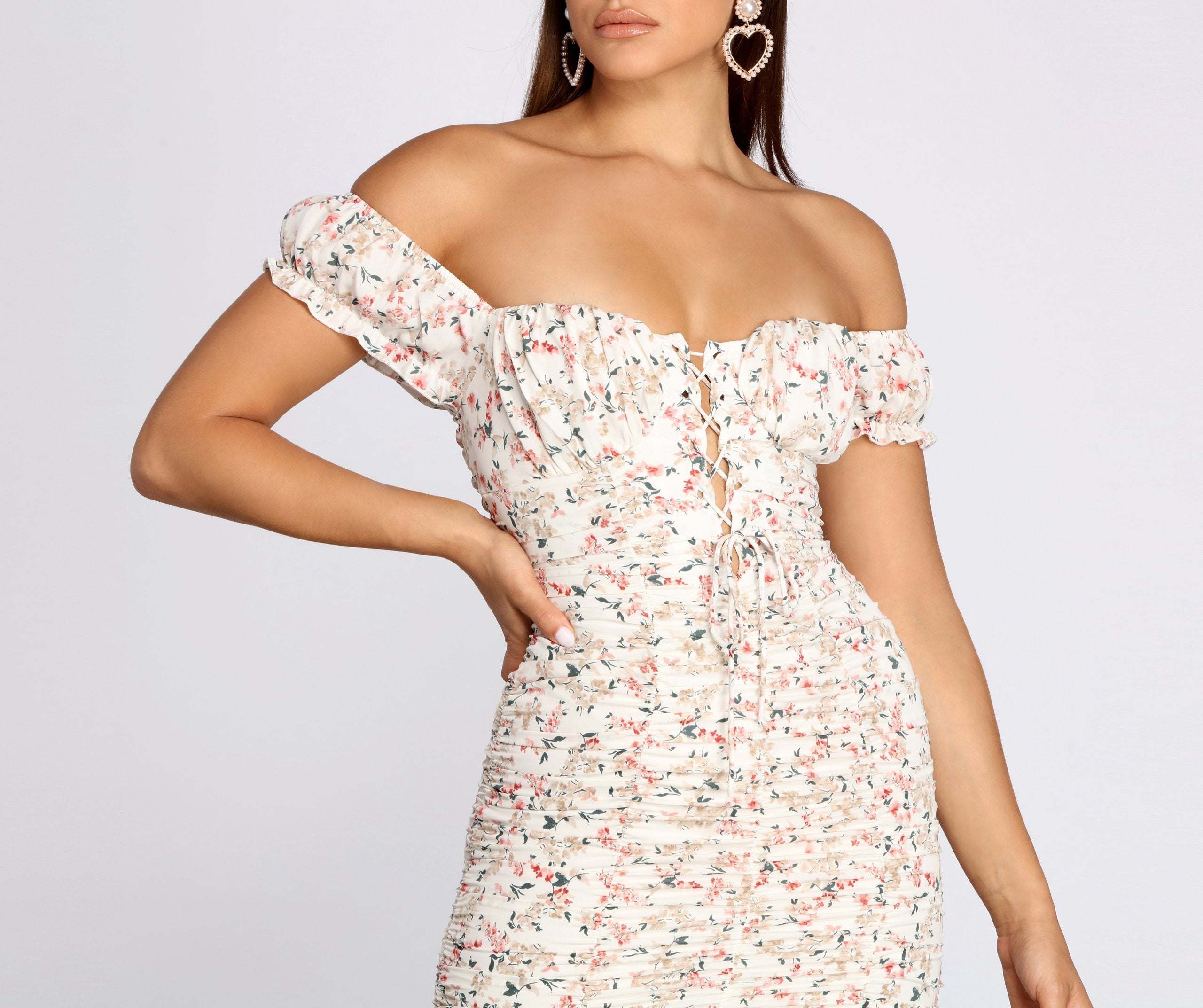 Prettiest Pick Sweetheart Ruched Mini Dress - Lady Occasions