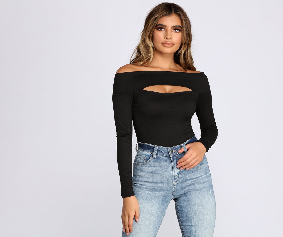 Off The Shoulder Keyhole Cut out Top - Lady Occasions