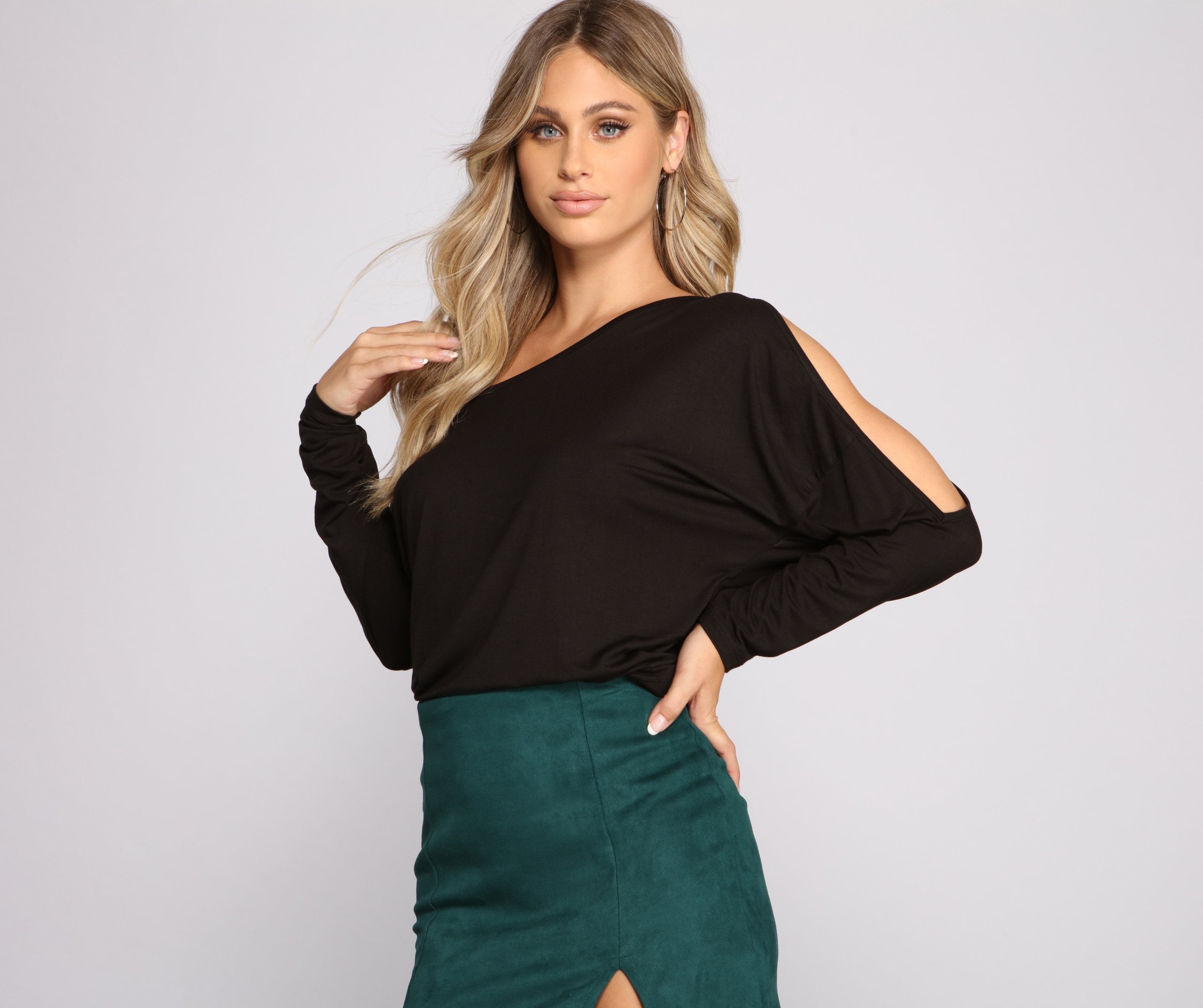 Casual Cold Shoulder Knit Top - Lady Occasions