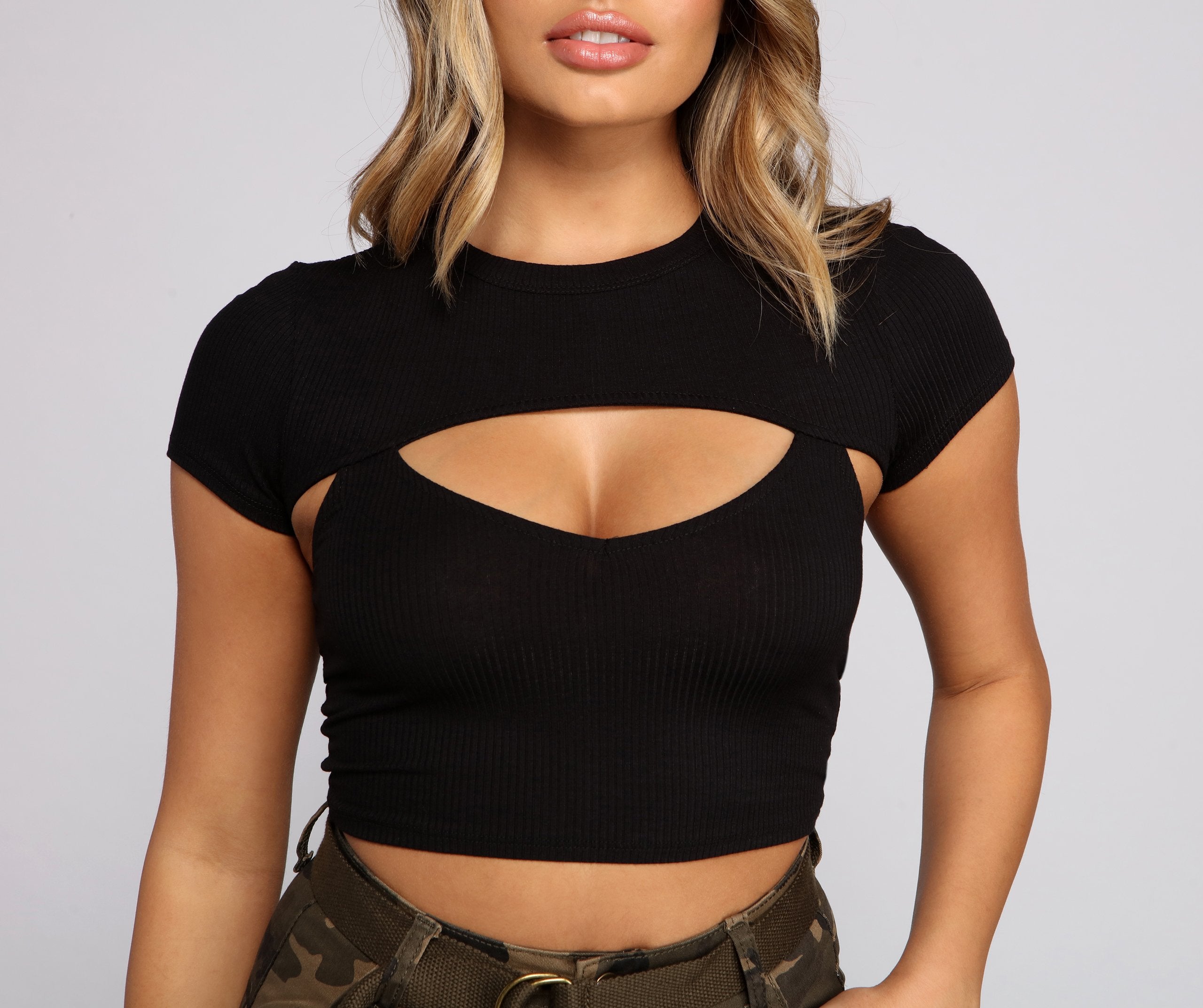 Chic Cuts Ribbed Knit Crop Top - Lady Occasions