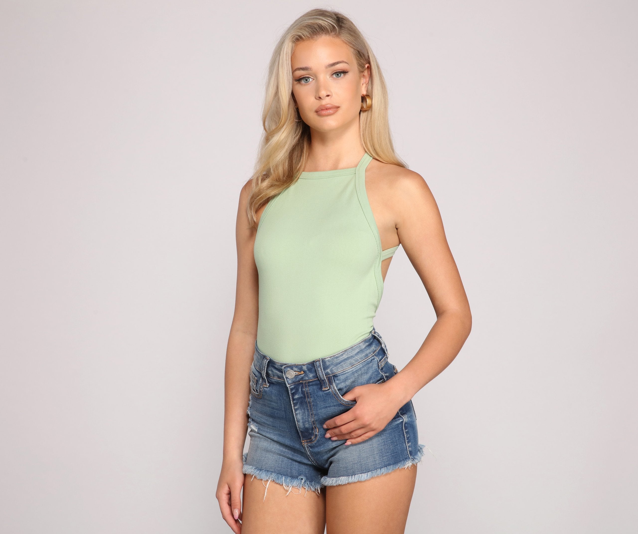 Chic And Seamless Sleeveless Bodysuit - Lady Occasions