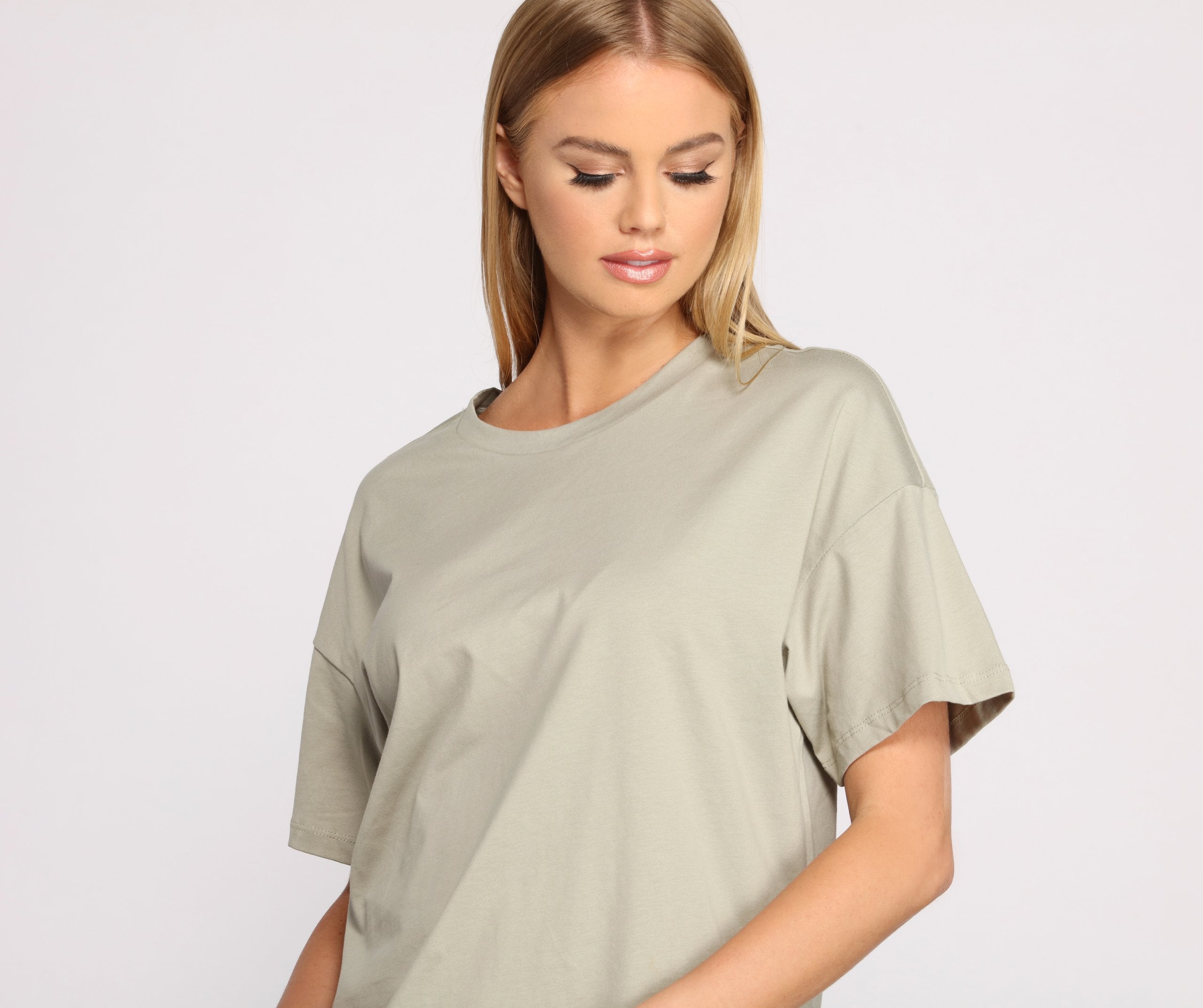 Feeling Basic Crew Neck Tee - Lady Occasions