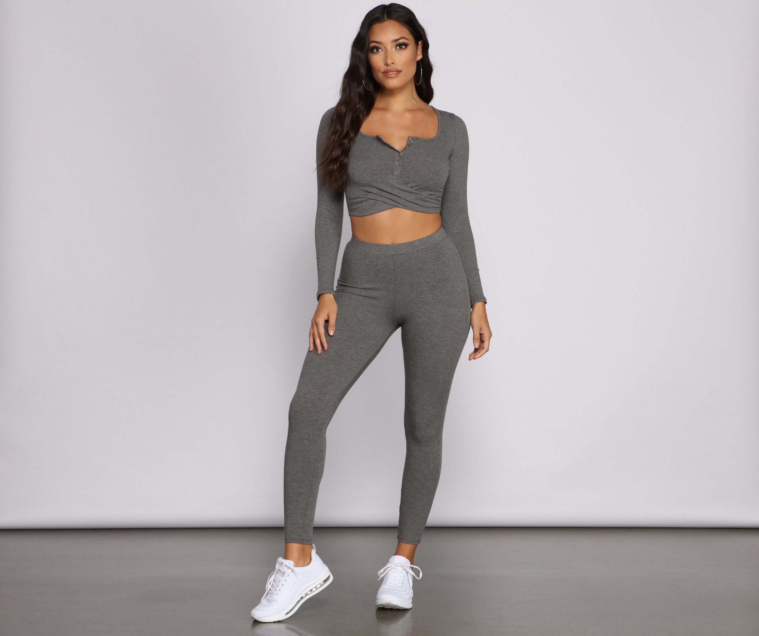 Ribbed Knit Henley Crop Top - Lady Occasions