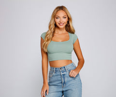 Effortless Style Casual Crop Top - Lady Occasions