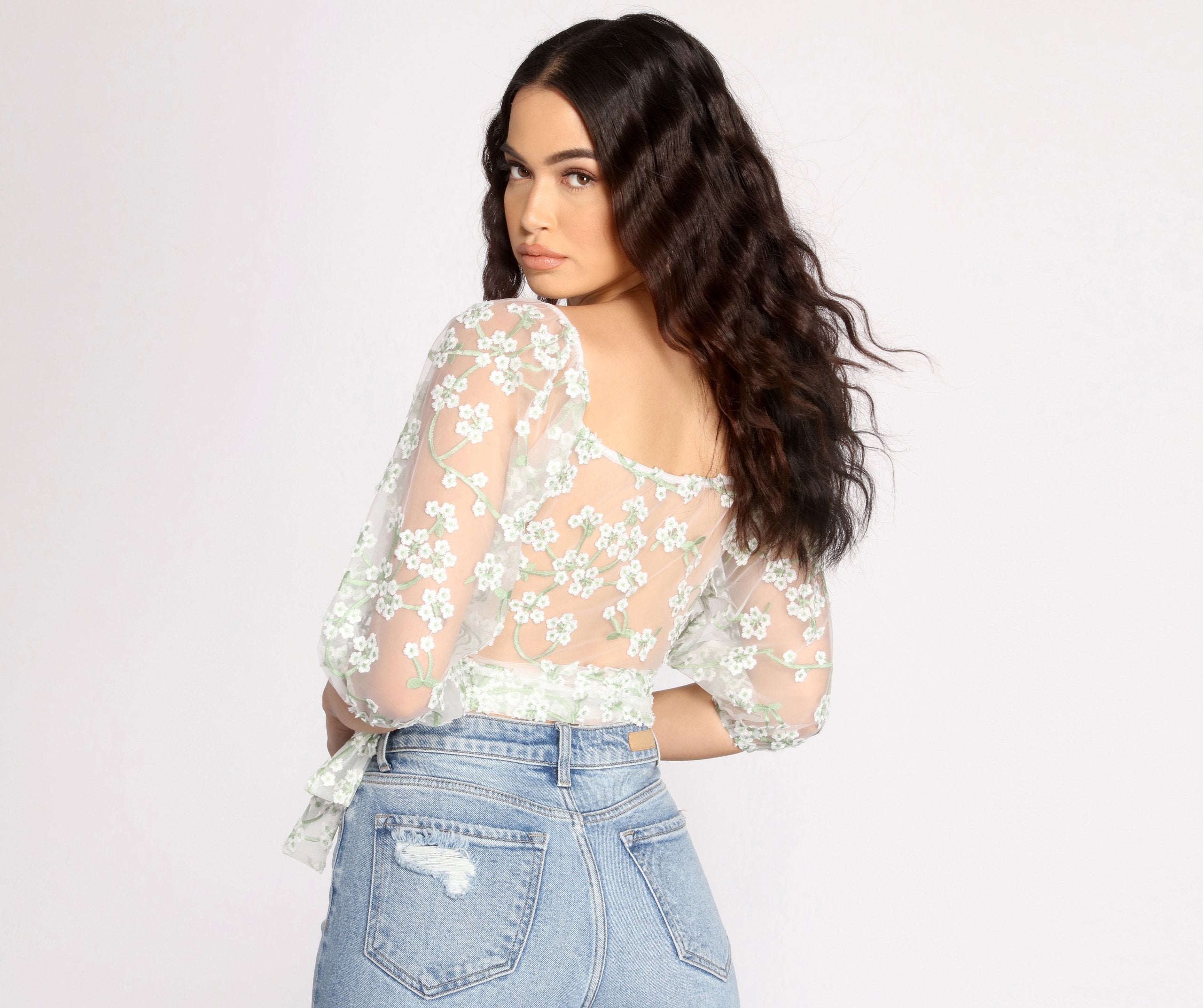 Effortlessly Embroidered Floral Crop Top - Lady Occasions