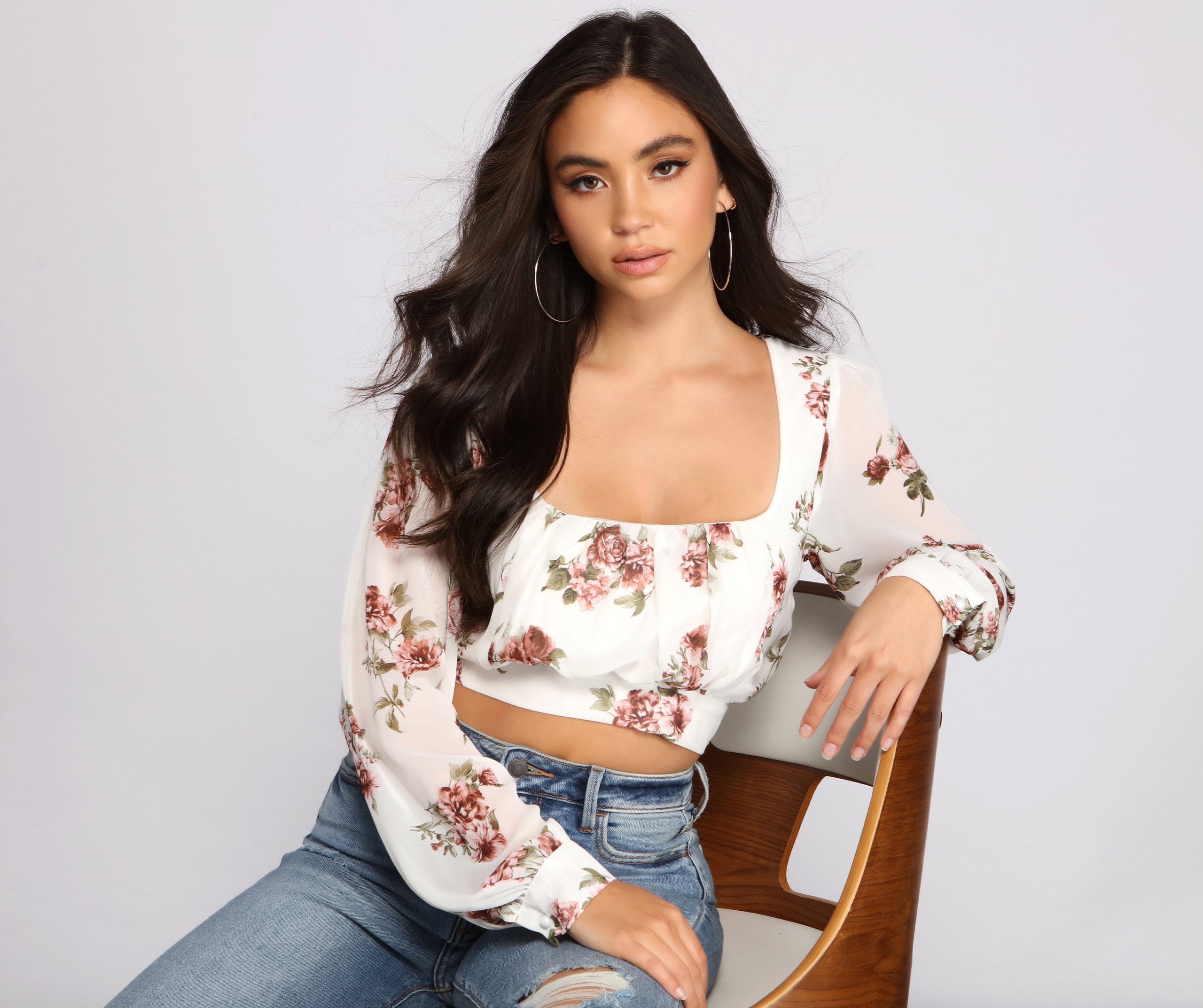 A Spring Mood Floral Crop Top - Lady Occasions