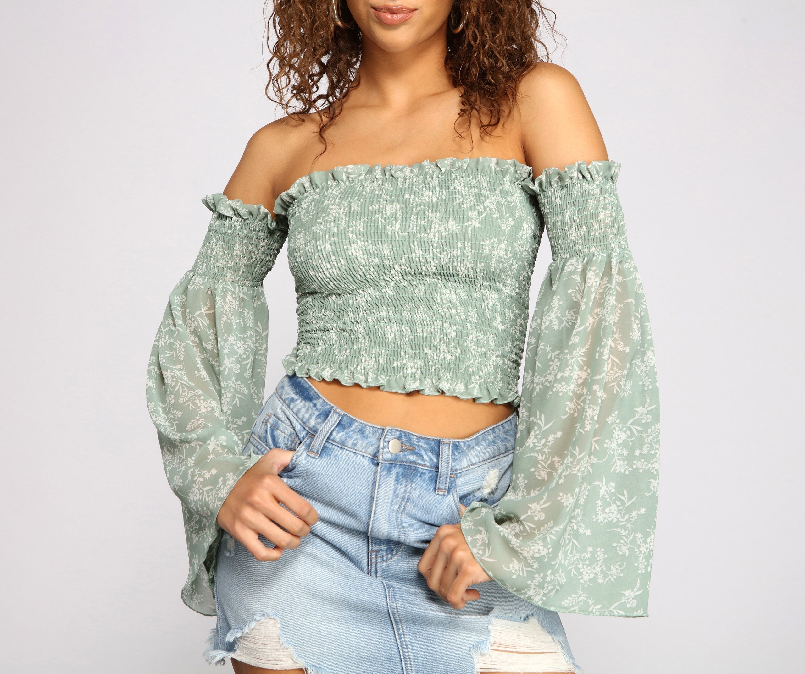 Radar On Florals Smocked Crop Top - Lady Occasions