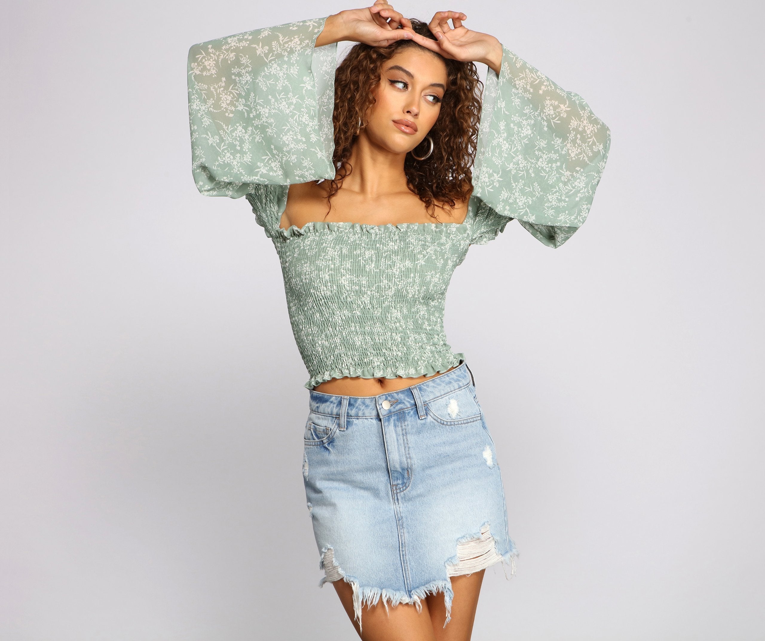 Radar On Florals Smocked Crop Top - Lady Occasions