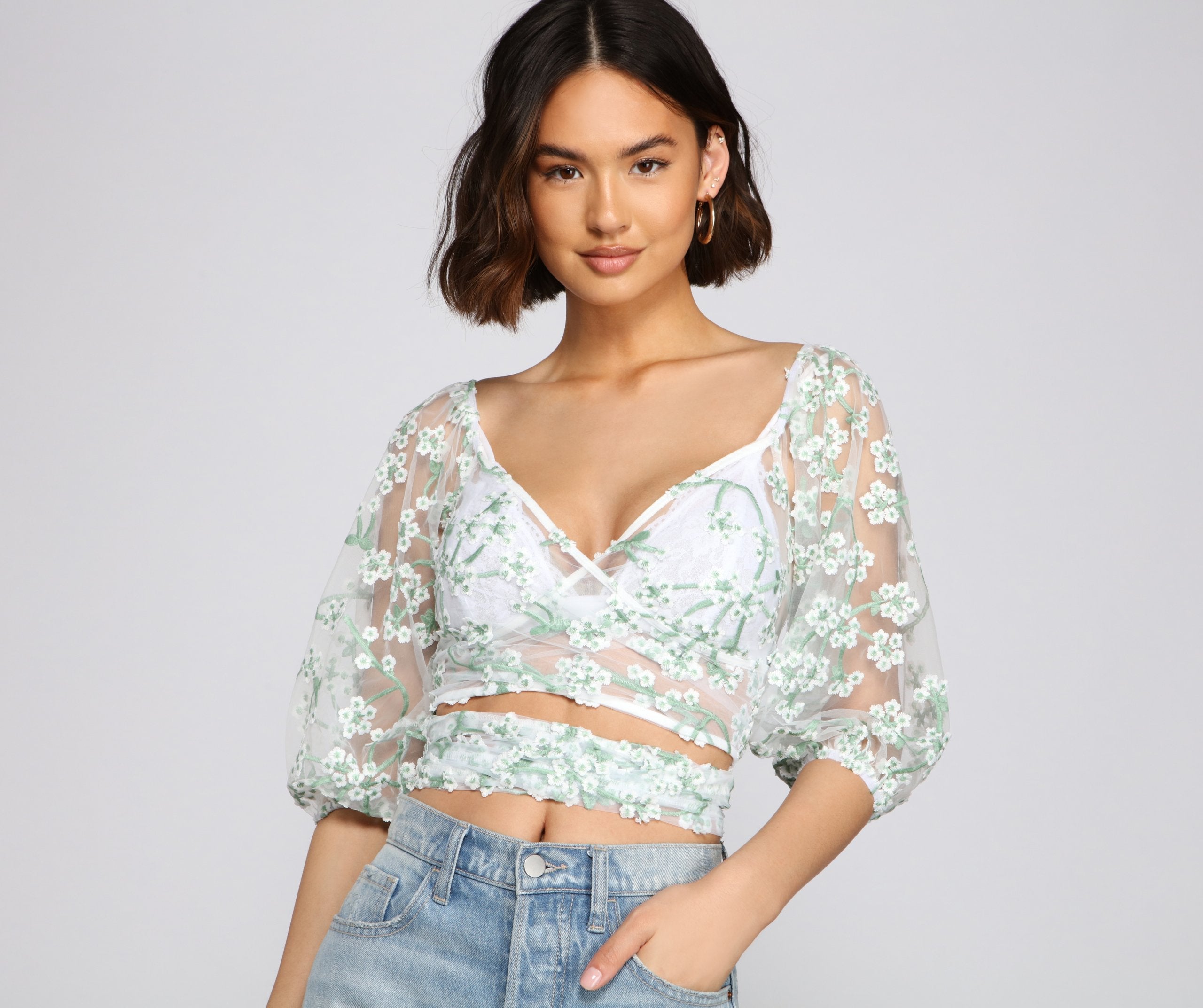 Effortlessly Embroidered Floral Crop Top - Lady Occasions