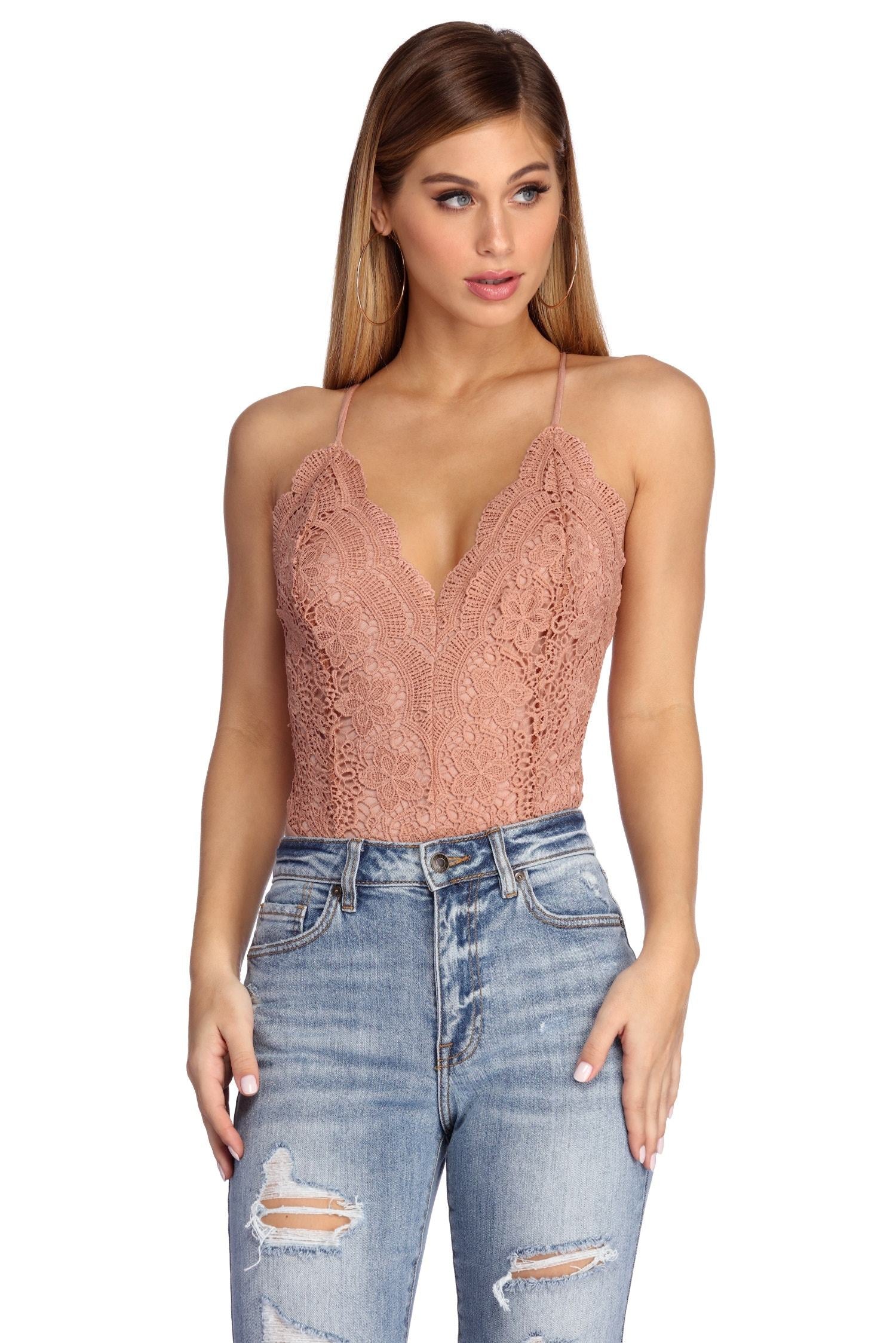 Scalloped Lace Bodysuit - Lady Occasions