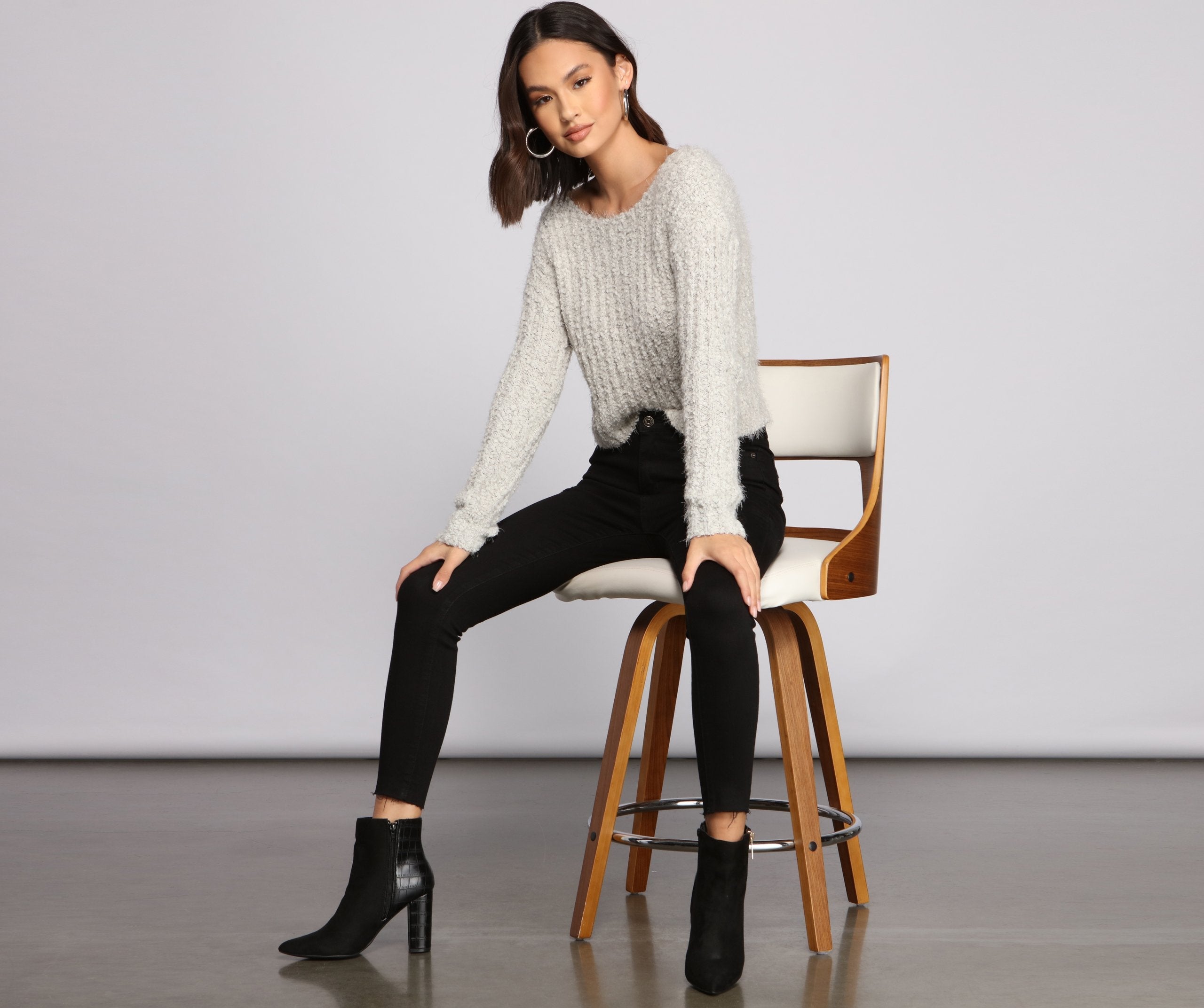 Cozy Cropped Popcorn Knit Sweater - Lady Occasions