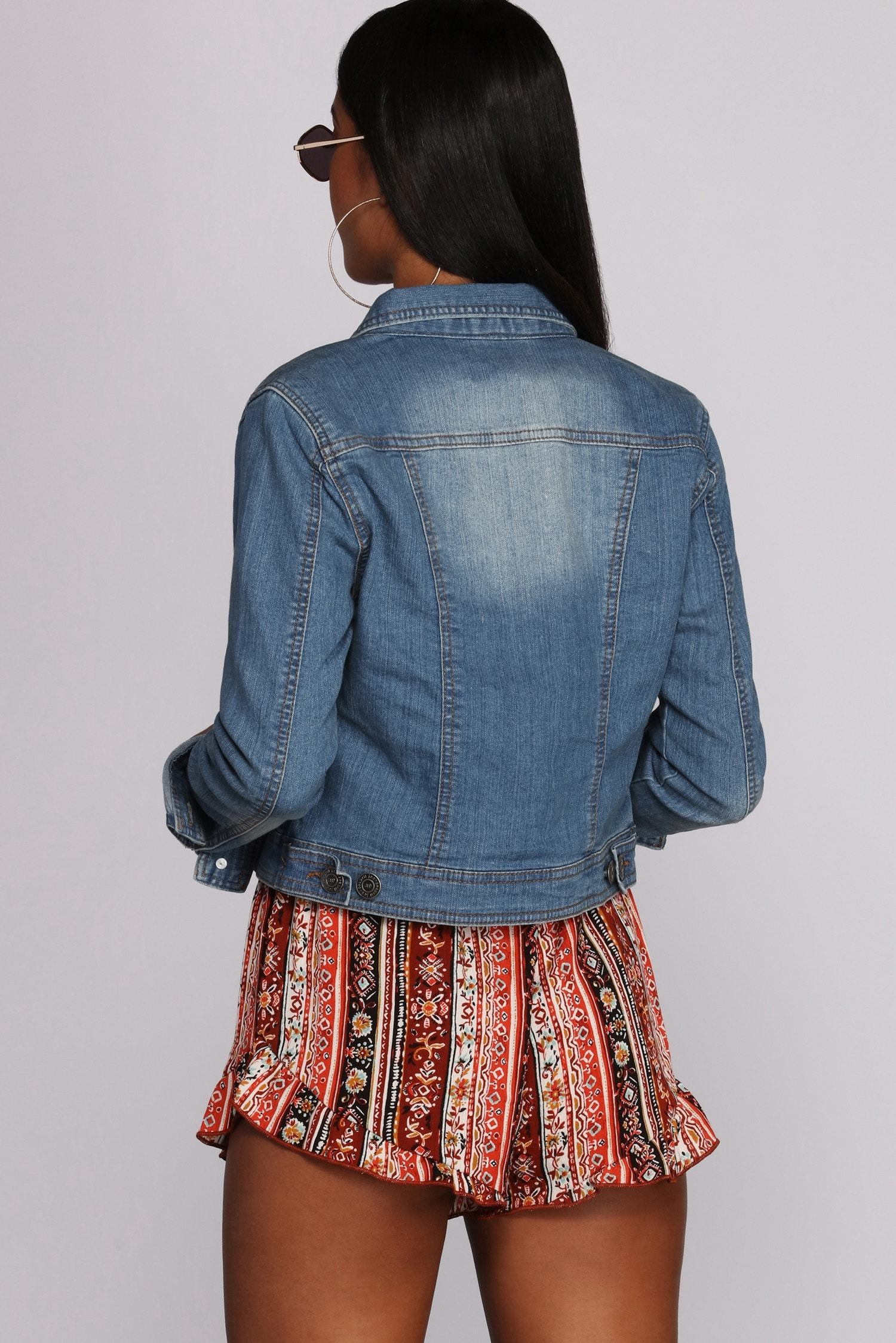 Cropped And Chic Denim Jacket - Lady Occasions