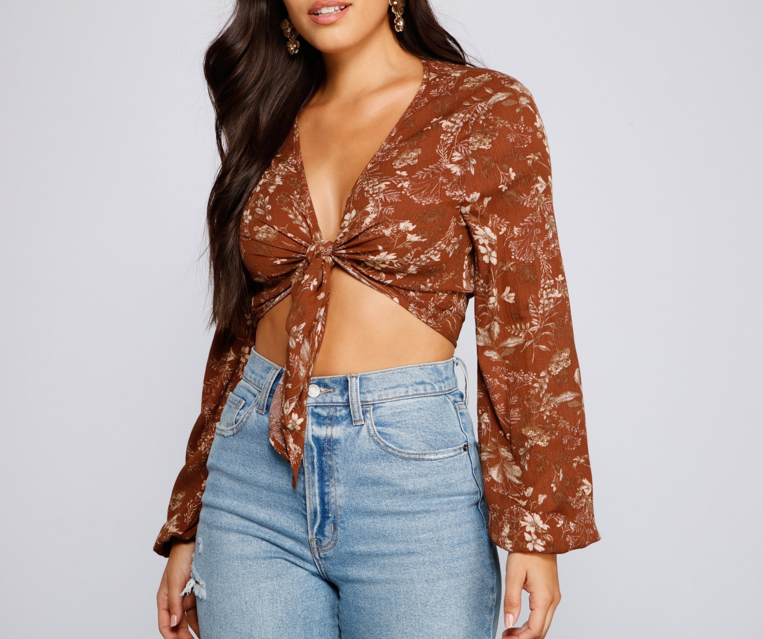 Caught In A Floral Gaze Crop Top - Lady Occasions