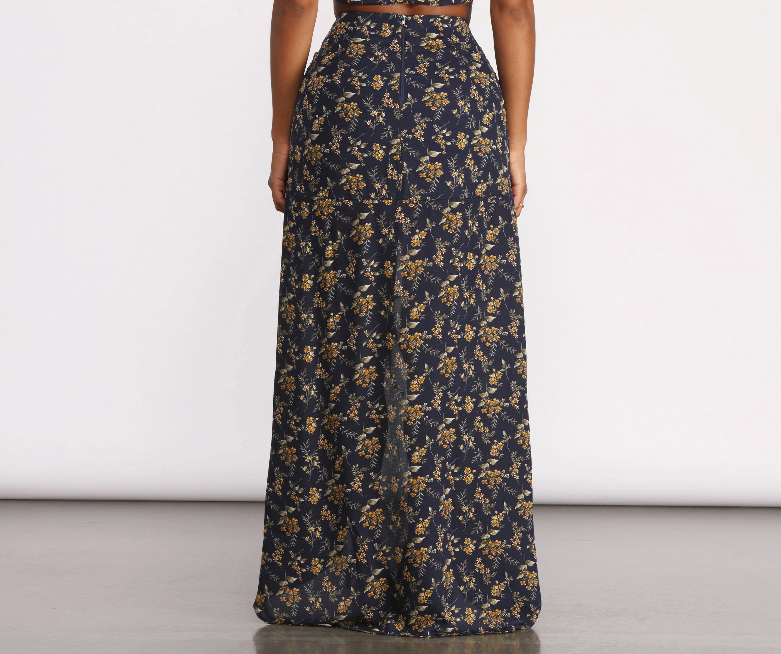 Ditsy Floral Ruched High Slit Maxi Skirt - Lady Occasions