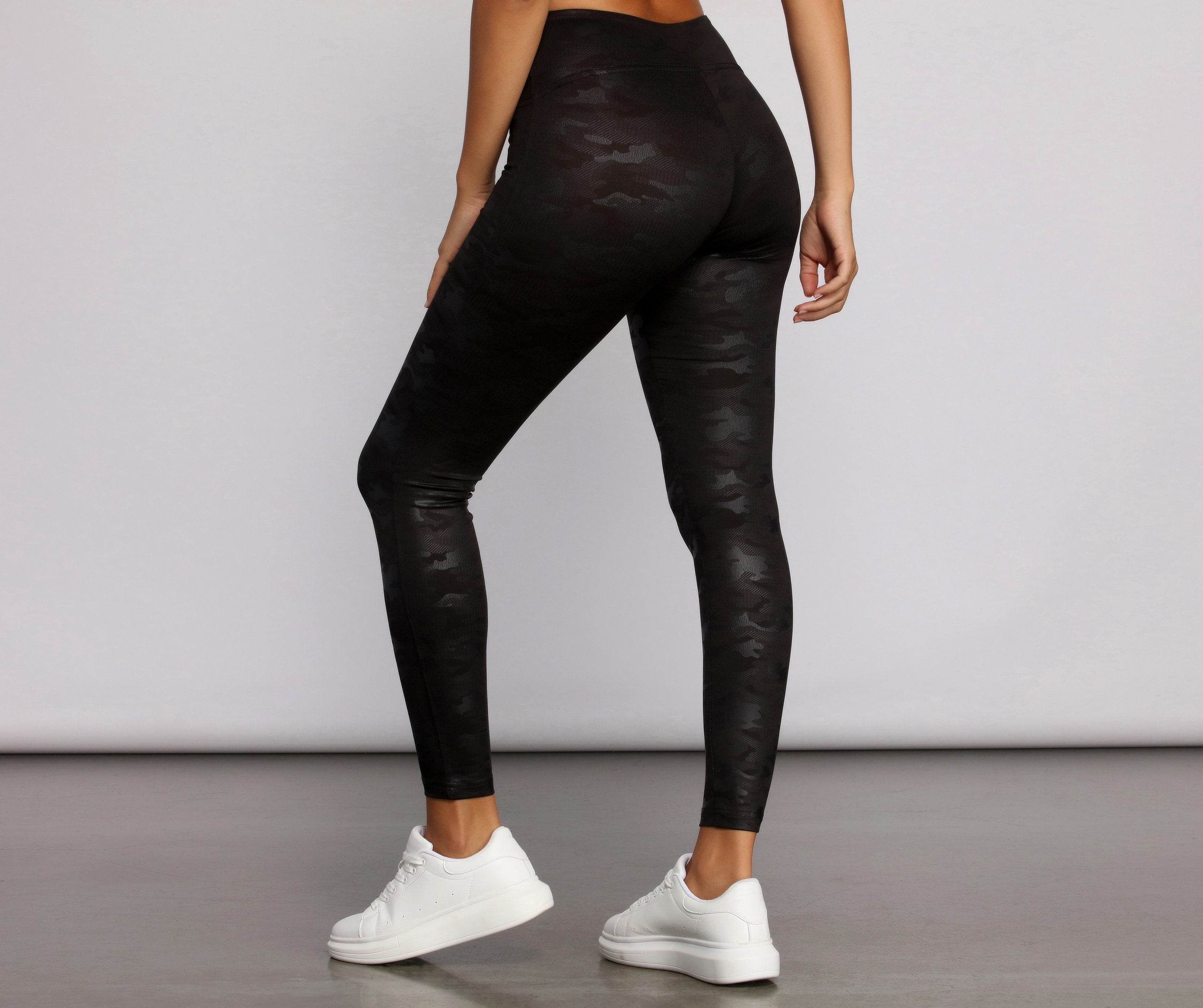 Coated Camo Leggings - Lady Occasions