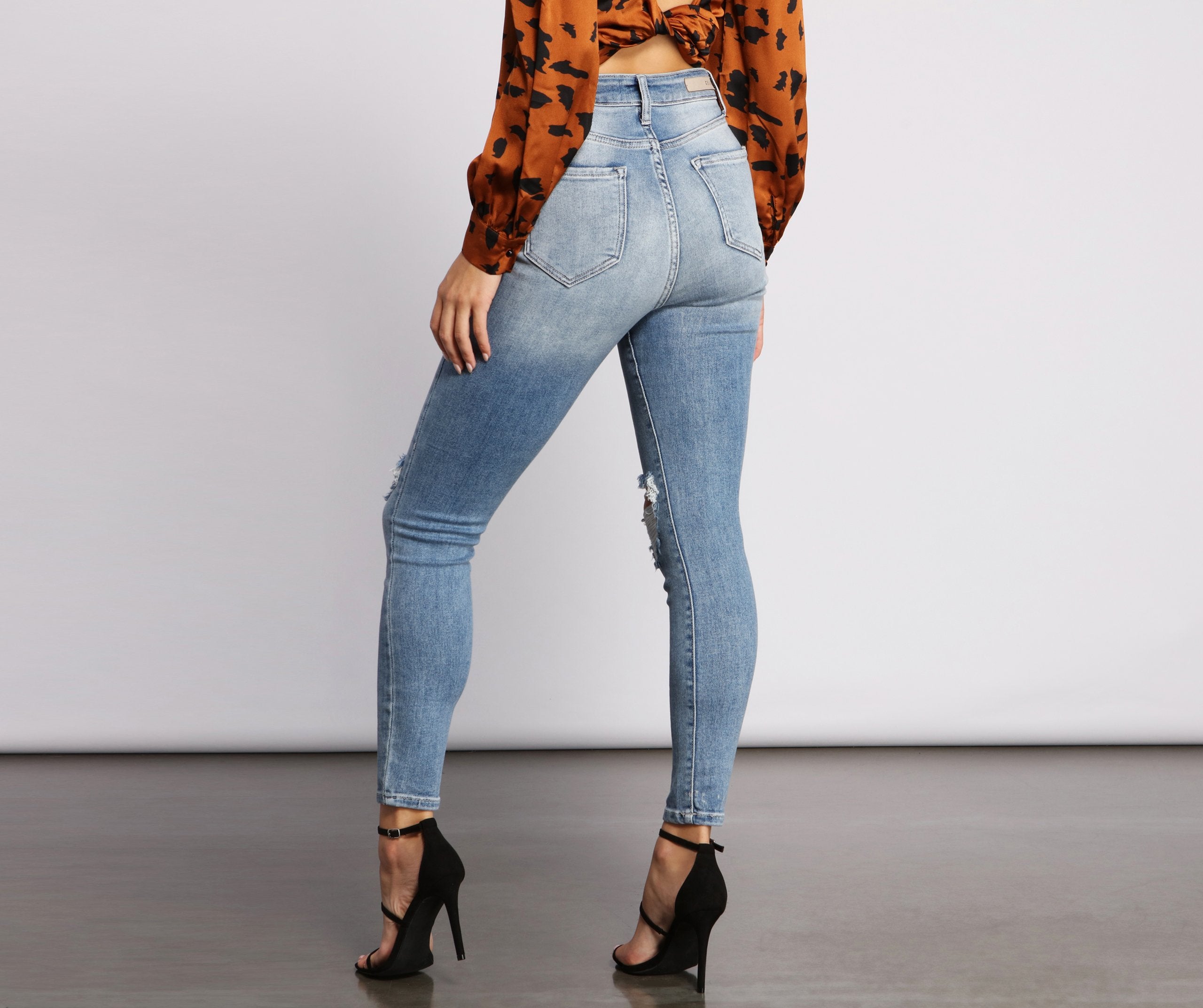 High Rise Destructed Skinny Jeans - Lady Occasions