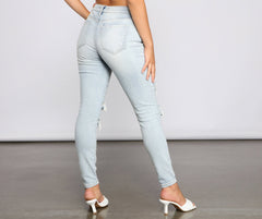 Jude Mid-Rise Destructed Skinny Jeans - Lady Occasions