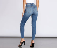 Bella Distressed Super High Rise Jeans - Lady Occasions