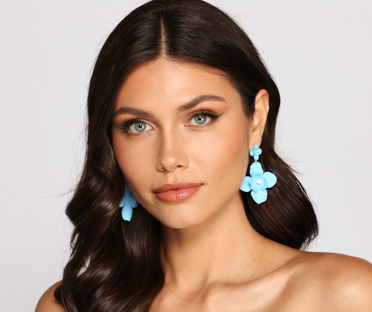 Keep Blooming Rhinestone Flower Earrings - Lady Occasions