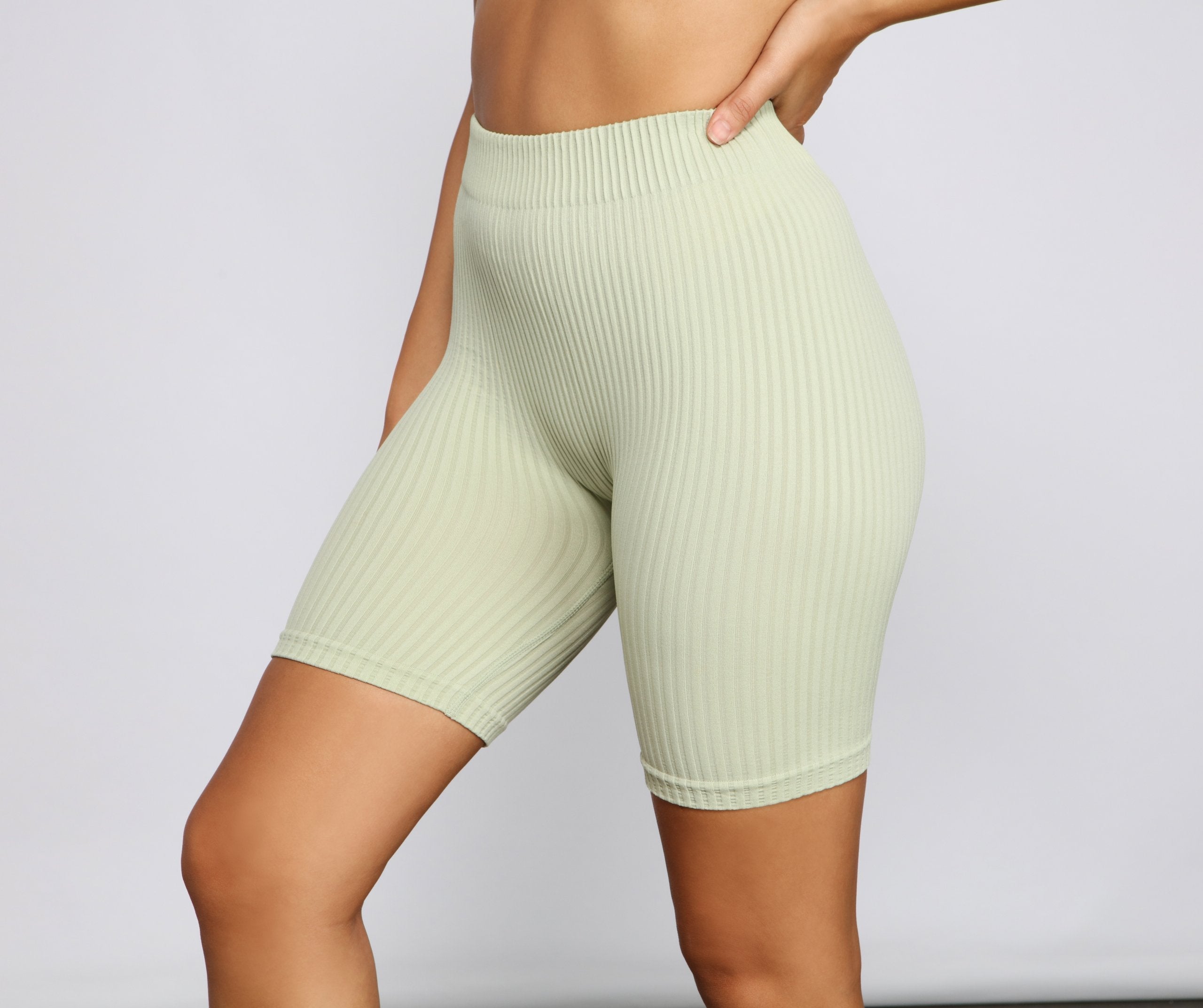 Chic And Seamless Ribbed Biker Shorts - Lady Occasions