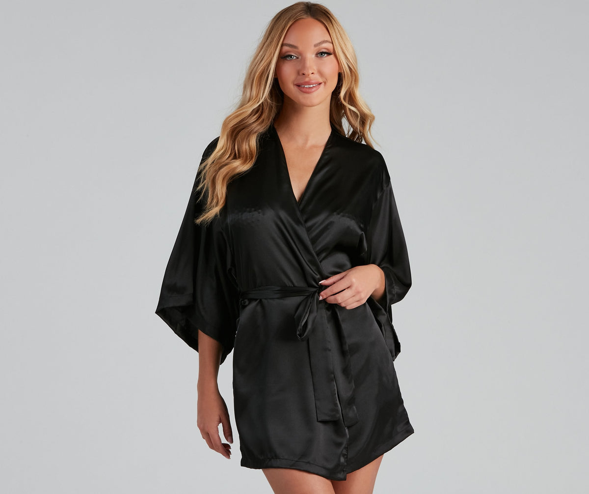 Heart Of Lace Satin Robe - Lady Occasions