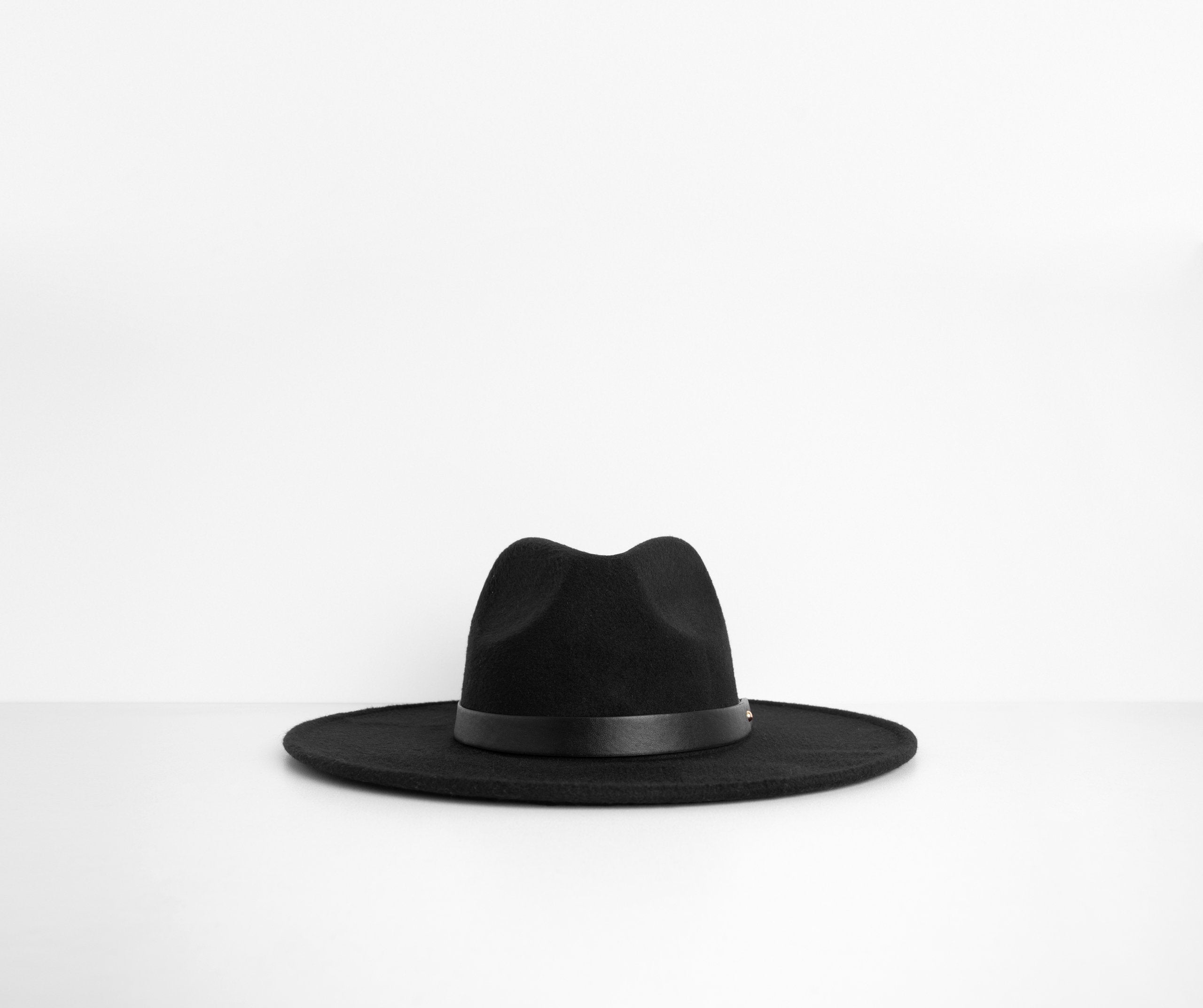 Wide Brim Belted Panama Hat - Lady Occasions