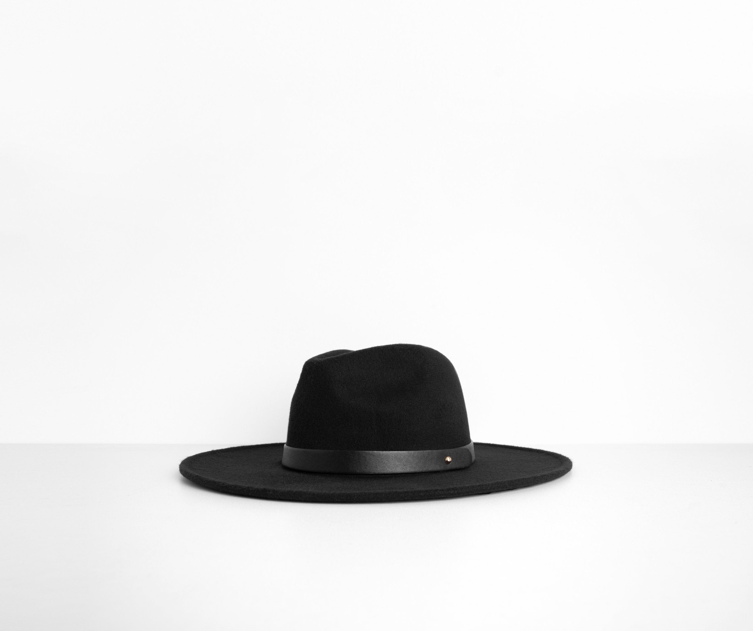 Wide Brim Belted Panama Hat - Lady Occasions