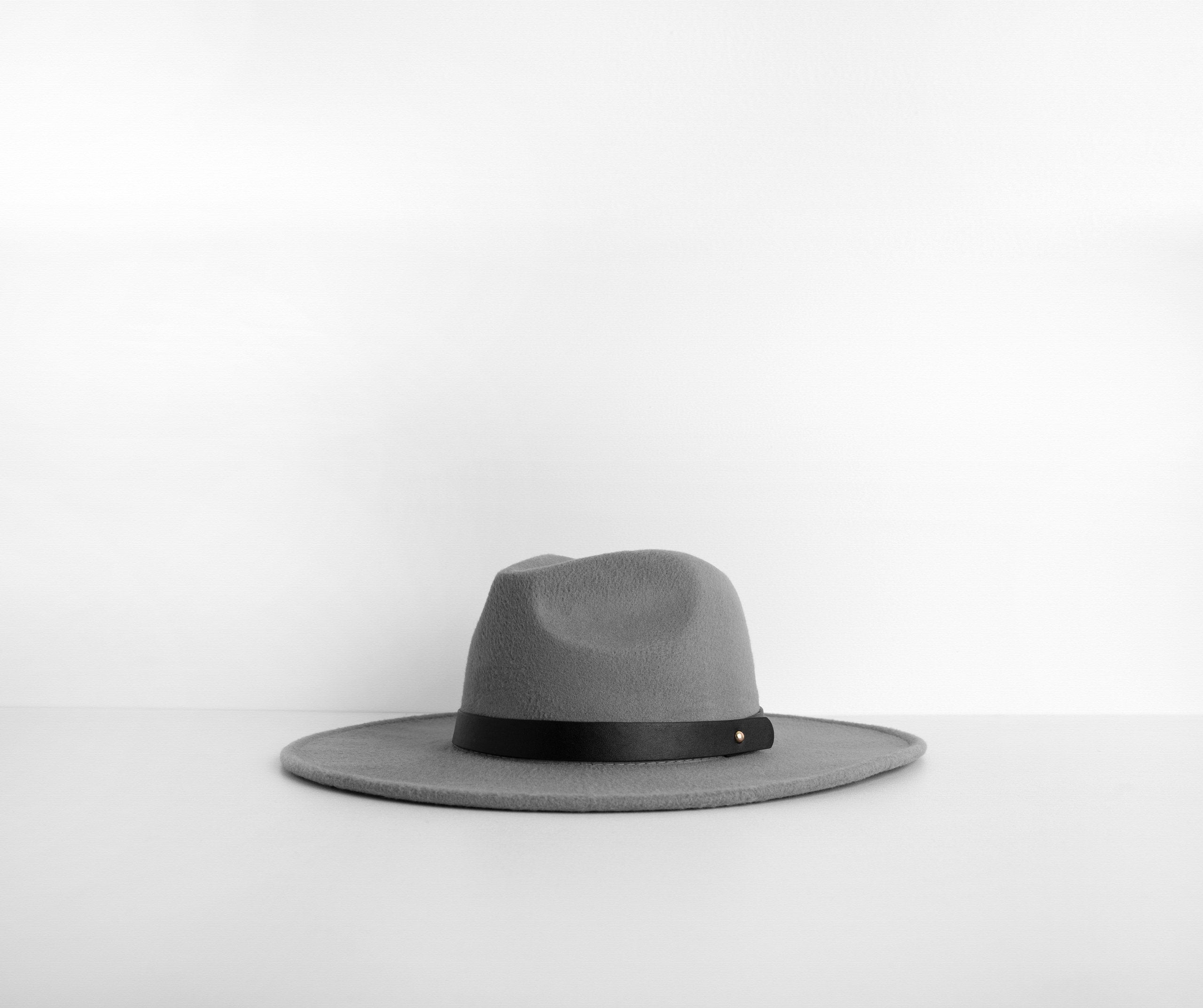 Wide Brim Belted Panama Hat - Lady Occasions