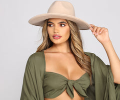 Effortlessly On-Trend Panama Hat - Lady Occasions