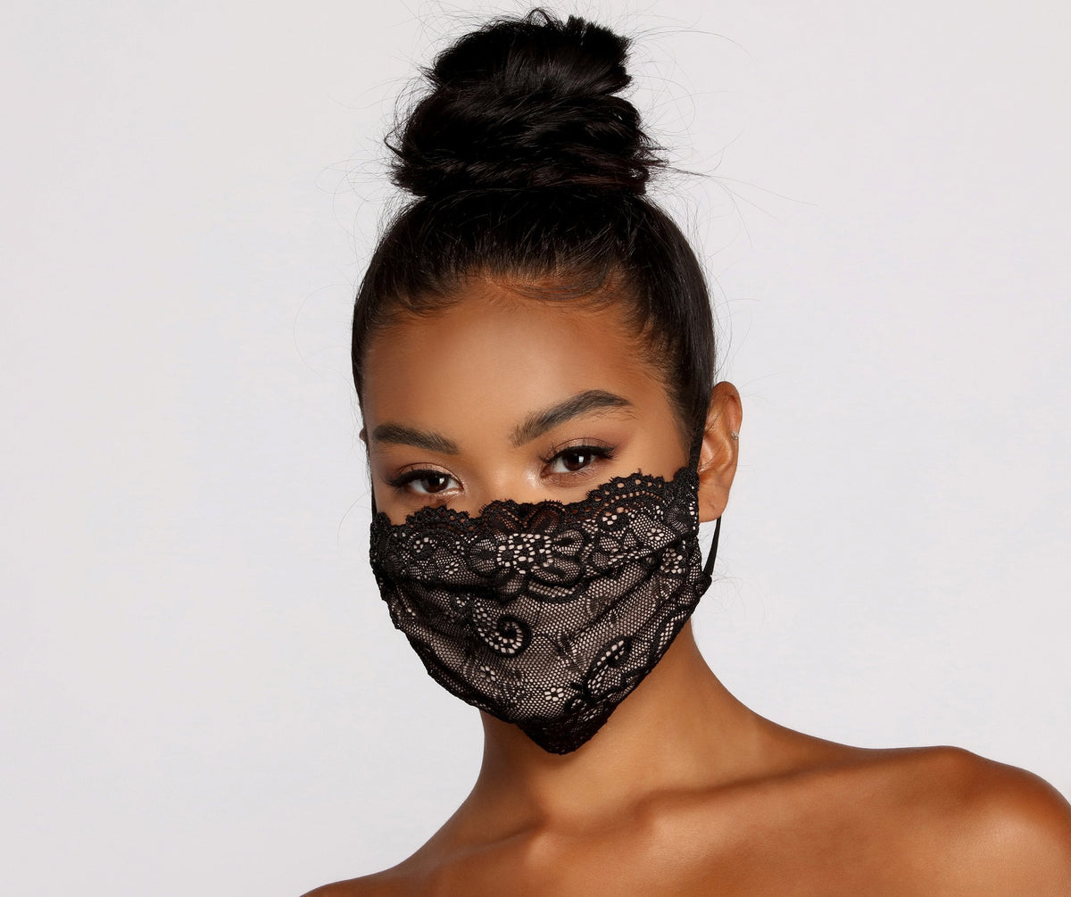 Two-Tone Scalloped Lace Face Mask With Earloops - Lady Occasions