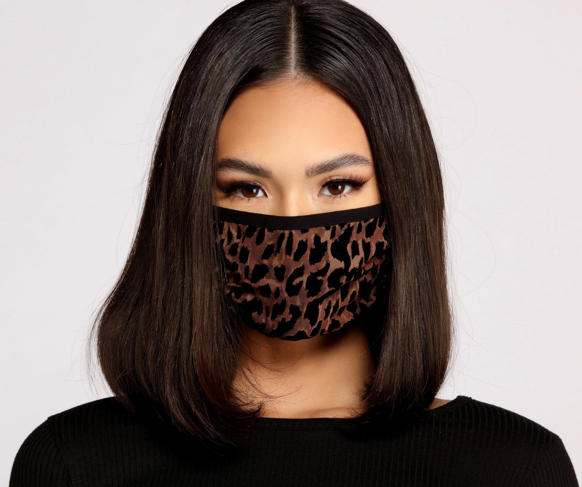 Velvet Leopard Face Mask With Earloops - Lady Occasions