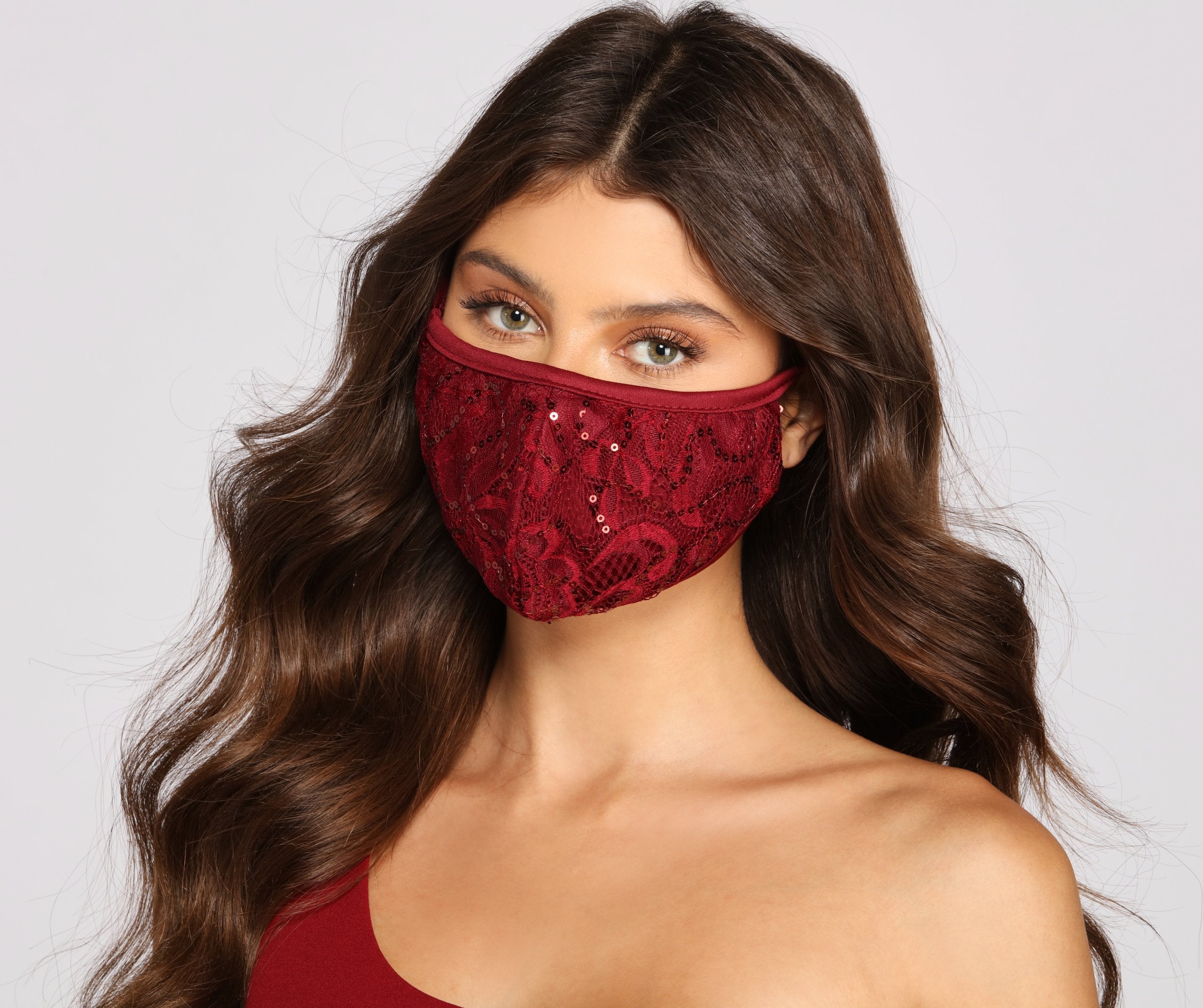 Sequin and Lace Face Mask - Lady Occasions