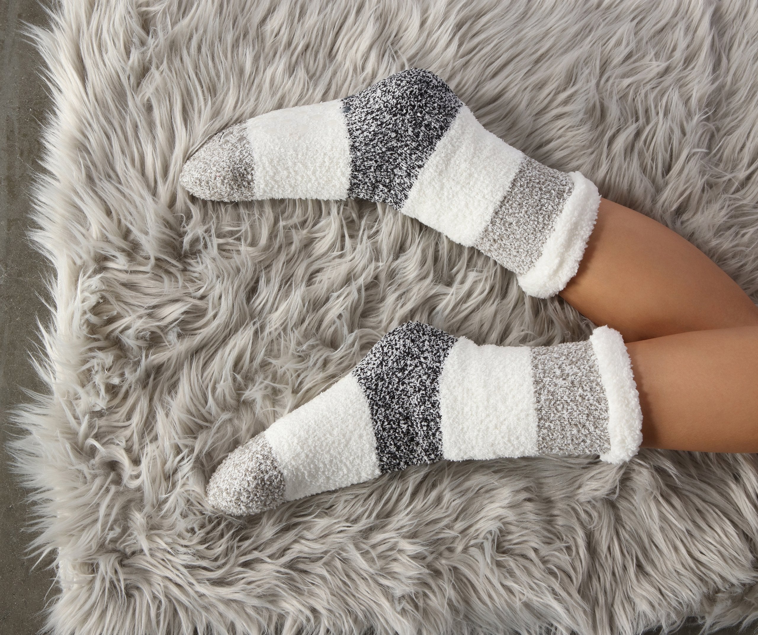 Toasty Toes Non-Slip Fuzzy Socks - Lady Occasions