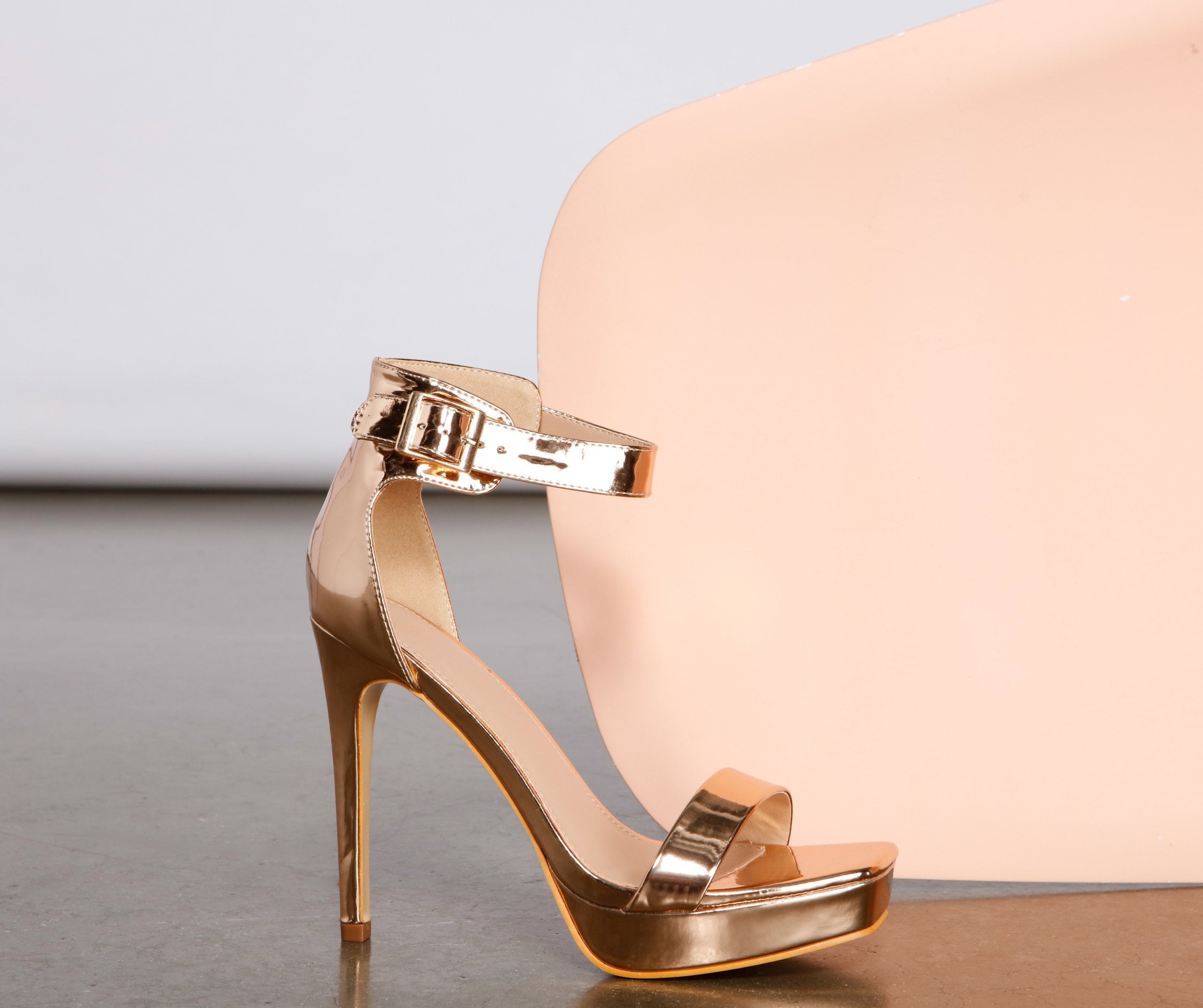 Luxe Glamour Chrome Platform Heels - Lady Occasions